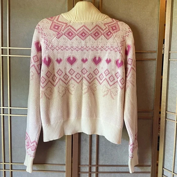 Forever 21 sweater, pink & cream color with hearts & bows, women’s size large - Picture 5 of 8